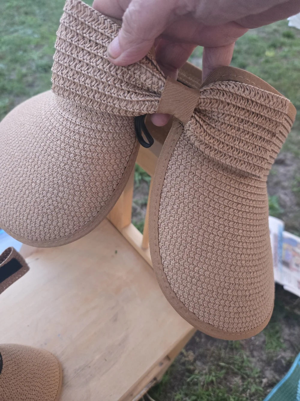 Women's Wide Brim Straw Sun Hat in Tan
